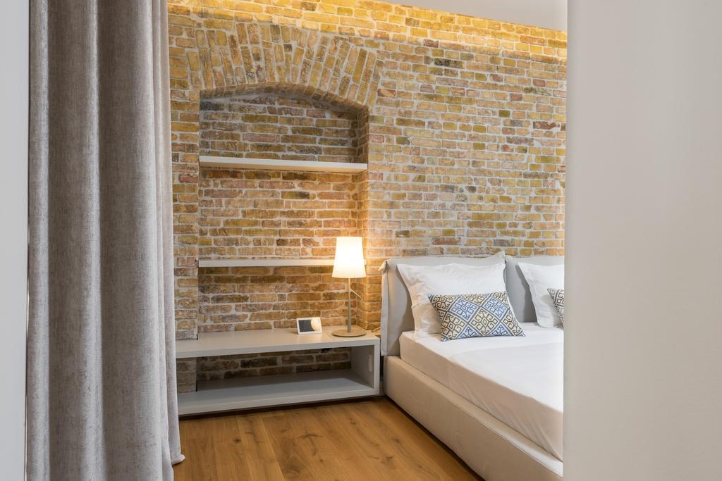 Riva Agava Split Waterfront Apartment Exterior photo